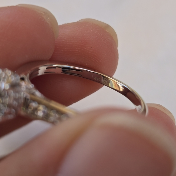 14k solid white gold diamond solitaire - Picture 4 of 4